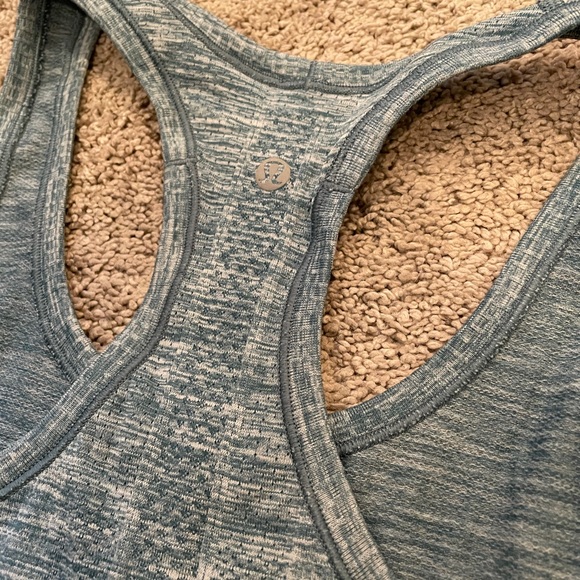 Lululemon Swiftly Tech Racerback Top, Size 4 - Picture 5 of 5